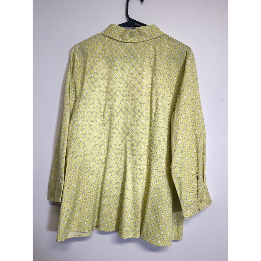 D&Co. Women's Green Patterned Button Down Blouse Size 16 - Picture 6 of 6